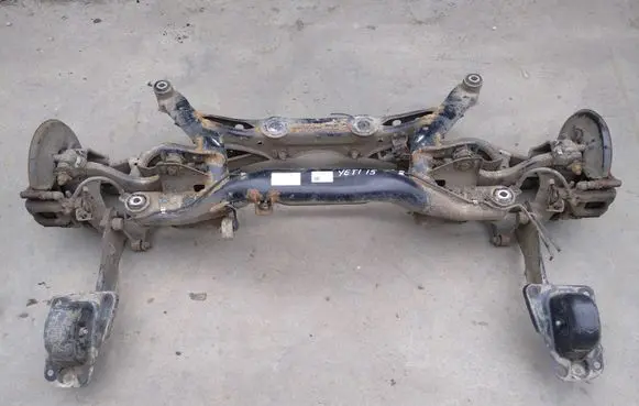 Skoda Yeti (5L) Rear axle beam 5N0505235AG