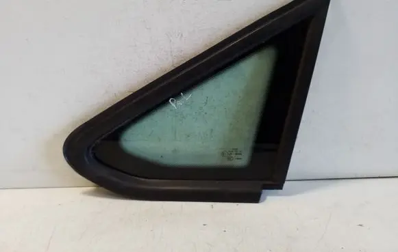 Volkswagen Sharan Front door vent window glass four-door 7N0845411B