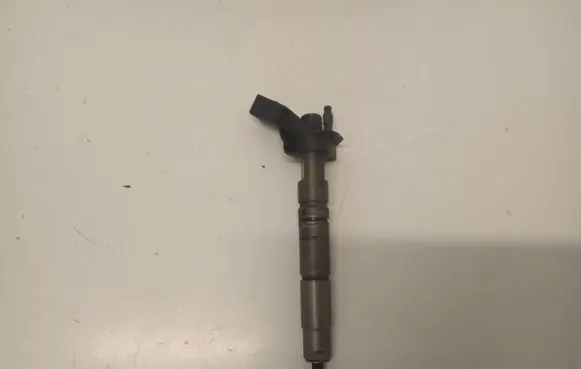 Mercedes-Benz S W222 Fuel injector 340202