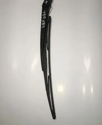 Honda CR-V Rear wiper blade arm