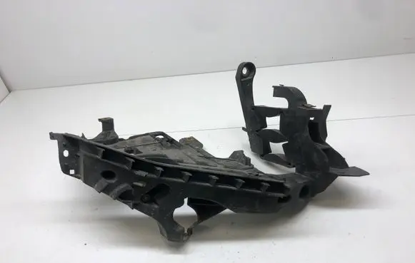 Audi A4 S4 B8 8K Headlight/headlamp mounting bracket 8K0805608A 1301073034