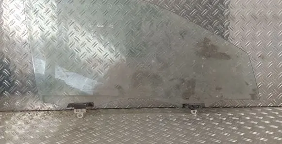 Toyota Corolla E120 E130 Front door window glass four-door 43R00011