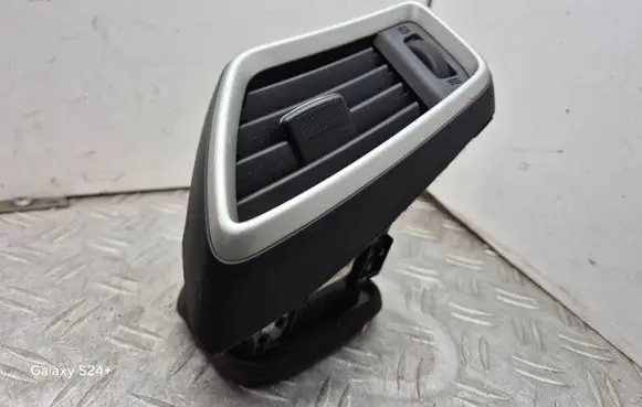 Nissan Qashqai Dashboard side air vent grill/cover trim 687614EA0A 687614EH0A 30490001