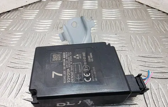 Toyota Yaris Parking PDC control unit/module 897600D070