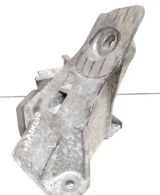 BMW 5 E60 E61 Engine mounting bracket 6774178 22116774178 592801