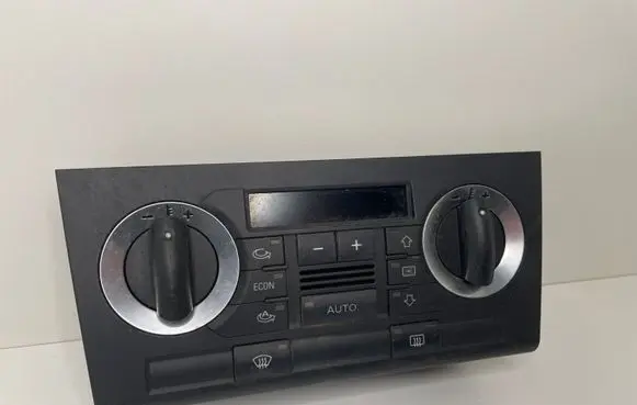 Audi A3 S3 8P Climate control unit 8P0820043H 412206018027