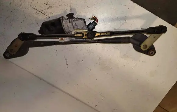 KIA Rio Front wiper linkage and motor 981101G000 035417910