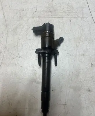 Volvo V70 Fuel injector