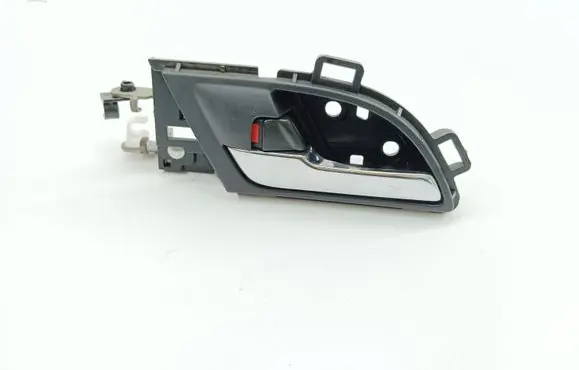 Rear door interior handle
