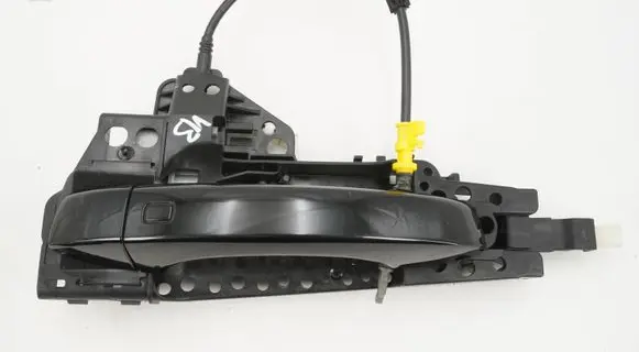 Audi A8 S8 D4 4H Rear door exterior handle/bracket 4H0839885