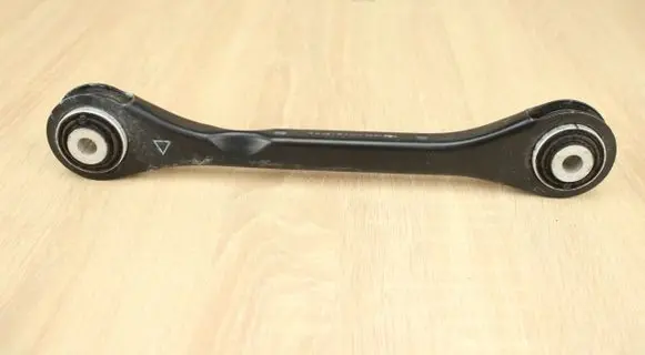 Rear control arm