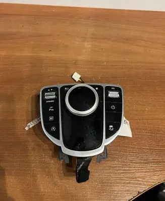 Mercedes-Benz GLC X253 C253 Head unit multimedia control A2539055700 D4704