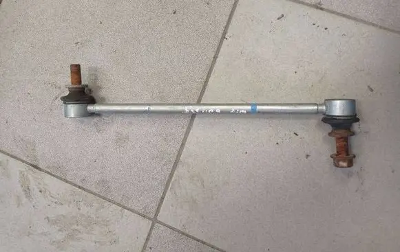 Toyota Sienna XL40 IV Front anti-roll bar/stabilizer link 4882008040