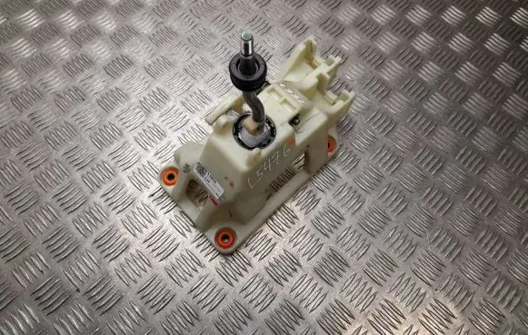 Hyundai Bayon Gear shifter/selector 43700Q0200
