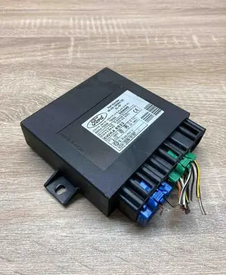 Ford Focus Comfort/convenience module 98AG15K600DE 5WK47230E 5WK48823