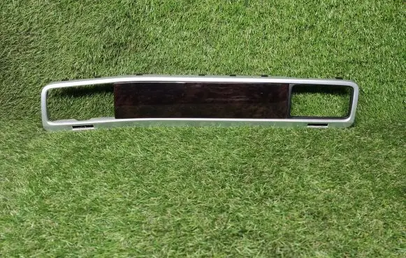 Volkswagen Touareg II Panel trim 7P1857190A