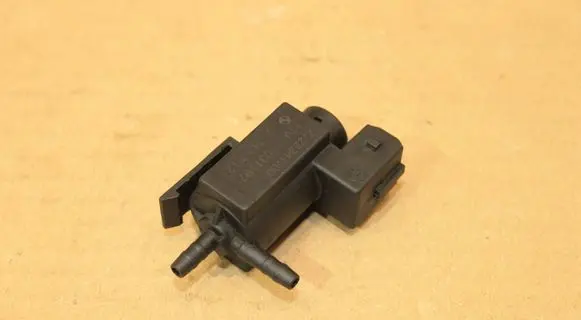 BMW X5 E53 Turbo solenoid valve 1742712