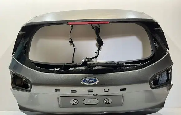 Ford Focus Tailgate/trunk/boot lid 