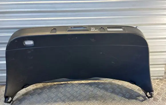 Infiniti Q30 Tailgate trim 909015DA0A