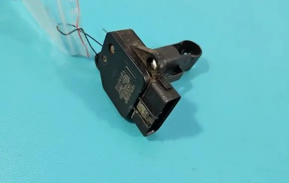 Toyota Avensis T250 Mass air flow meter 222040J010 IMPRK1557249