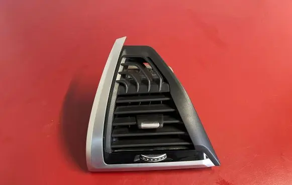 BMW X4 G02 Dashboard side air vent grill/cover trim 9363439 64229363439