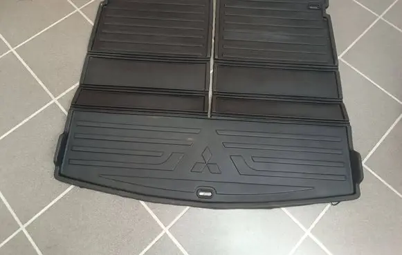 Mitsubishi Outlander Rubber trunk/boot mat liner