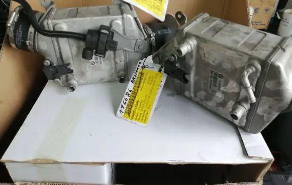 BMW 6 F12 F13 Engine oil radiator 7575403