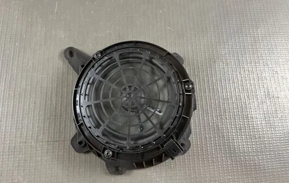 Peugeot 208 II Front door speaker 9818747880 9823206980