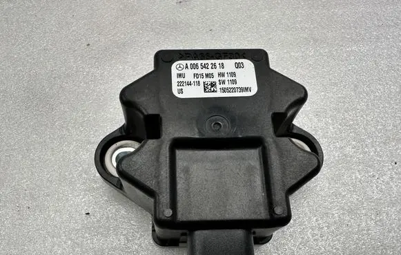 Mercedes-Benz GL X166 ESP acceleration yaw rate sensor A0065422618