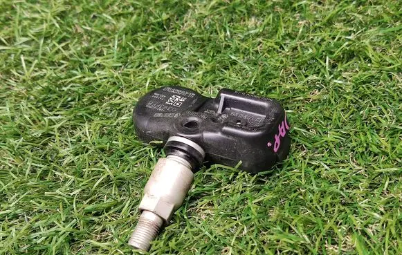 Lexus GS 250 350 300H 450H Tire pressure sensor PMVC010 37294PMVC010