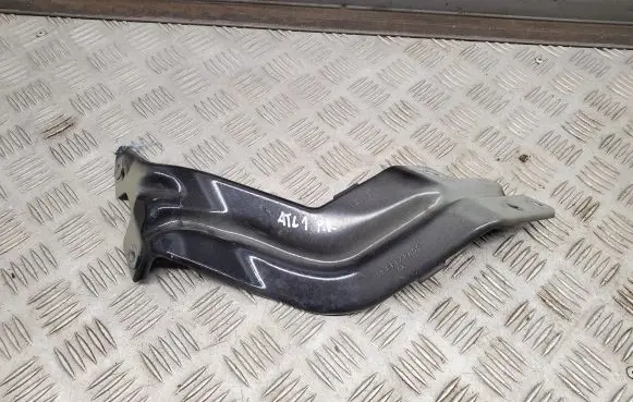 Volkswagen Atlas Fender mounting bracket 3CM821136