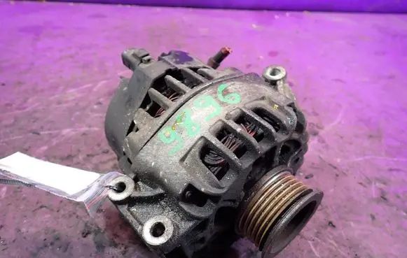 Renault Thalia I Generator/alternator 