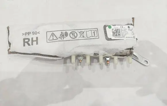 Skoda Fabia Mk4 (6VA) Seat airbag 0589P1000370 6VA880242D 673A995406DA