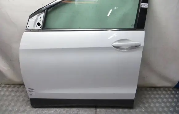 Honda CR-V Front door