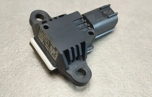 Volkswagen Amarok II Airbag deployment crash/impact sensor GN1514C676AA C04D4876 03142023