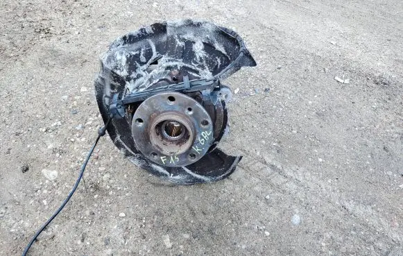 BMW X5 F15 Rear wheel hub spindle/knuckle 