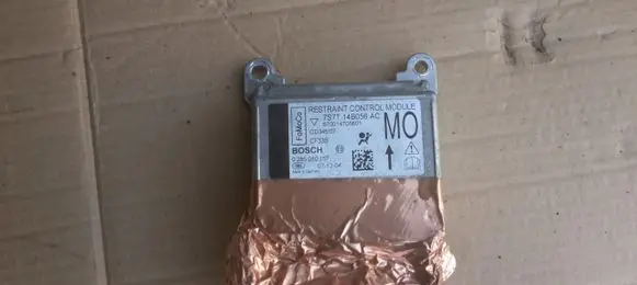 Ford Mondeo MK IV Airbag control unit/module
