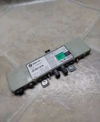 BMW 5 E39 Antenna control unit 8368879 65258368879