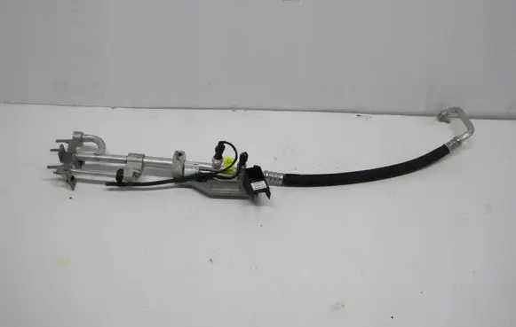 Peugeot Partner III Air conditioning (A/C) pipe/hose 9848135680