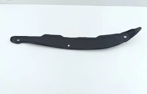 Maserati Ghibli Fender end trim 670001706