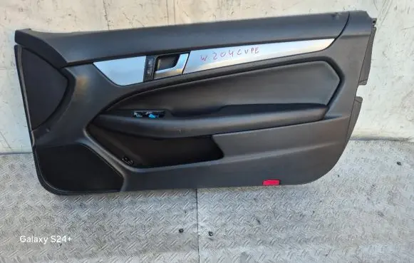 Mercedes-Benz C W204 Front door card panel trim