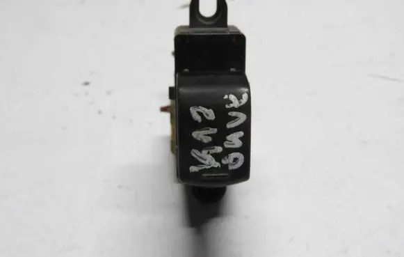 Nissan Micra Quarter vent window switch 