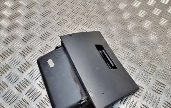 BMW 3 E46 Glove box 51458223192 8197492