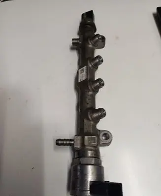 Audi A4 S4 B9 Fuel main line pipe 04L089G