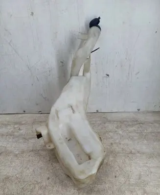 Windshield washer fluid reservoir/tank