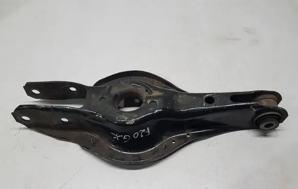 BMW 1 F20 F21 Rear upper control arm/wishbone 33326867540
