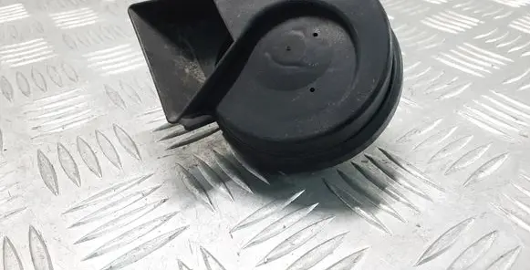 Audi A4 S4 B7 8E 8H Horn signal 8E0951223A