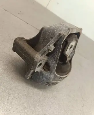 Audi A6 S6 C7 4G Engine mount bracket