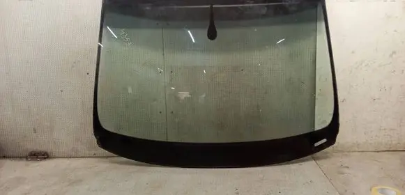 Audi Q7 4L Front windscreen/windshield window 
