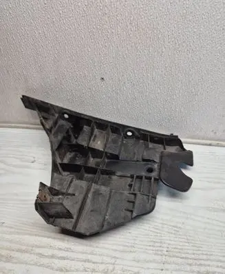 Volvo V70 Front bumper mounting bracket 31265345
